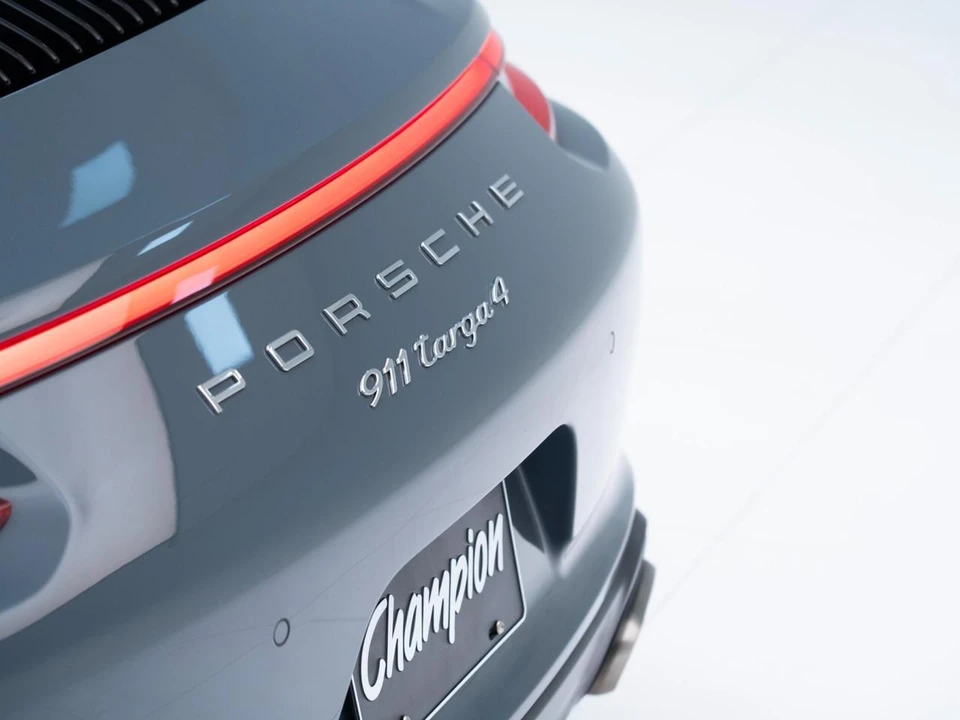 2017 Porsche 991 Targa 4 & 4S - Image 17 of 31
