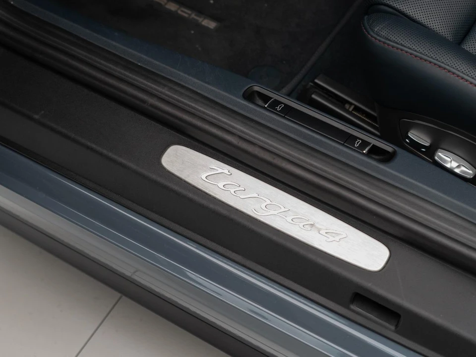 2017 Porsche 991 Targa 4 & 4S - Image 18 of 31