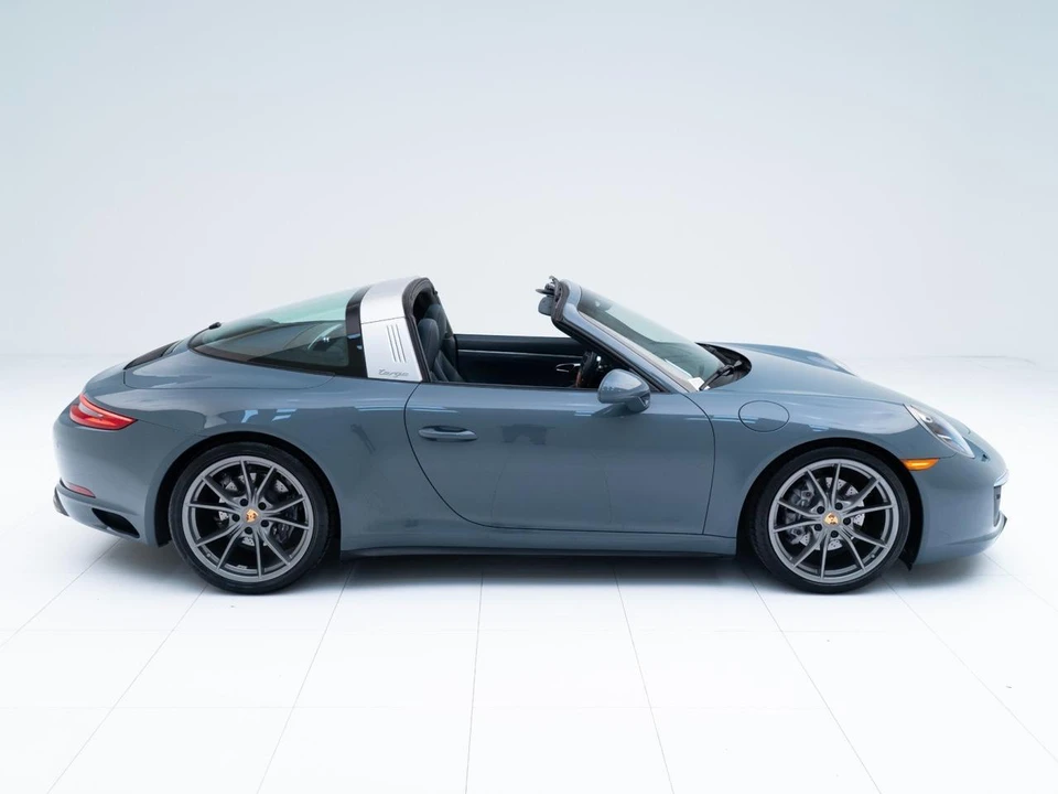 2017 Porsche 991 Targa 4 & 4S - Image 9 of 31