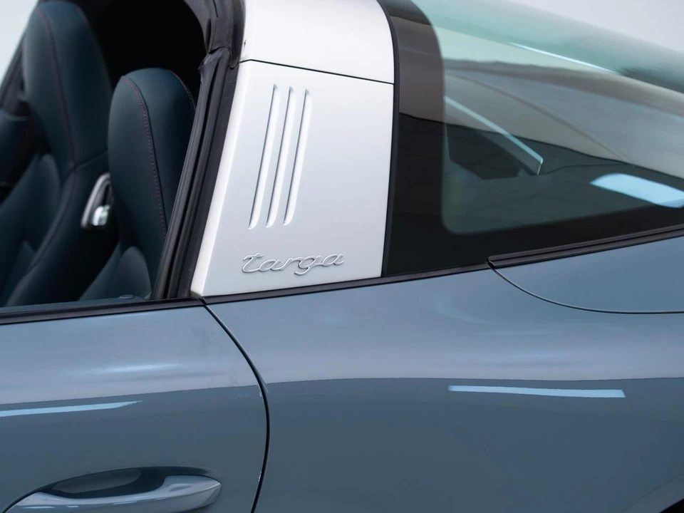 2017 Porsche 991 Targa 4 & 4S - Image 16 of 31