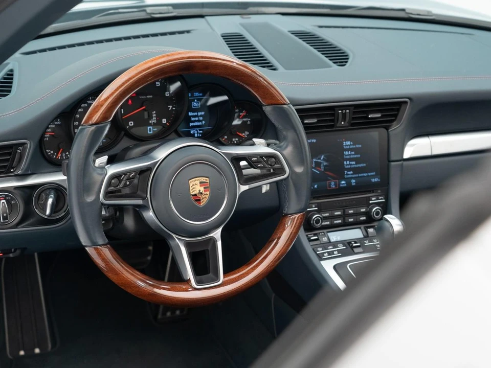 2017 Porsche 991 Targa 4 & 4S - Image 23 of 31