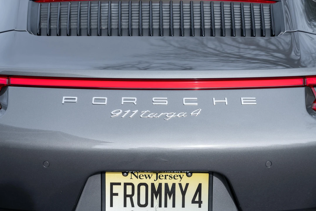 2017 Porsche 991 Targa 4 & 4S - Image 10 of 31
