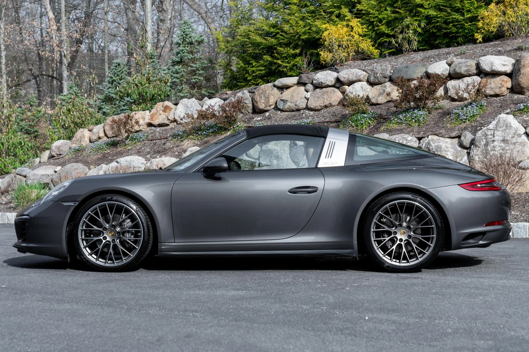 2017 Porsche 991 Targa 4 & 4S - Image 3 of 31