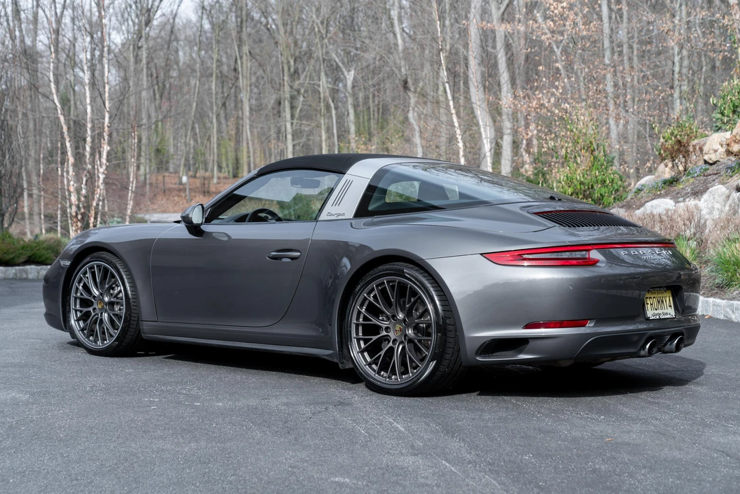 2017 Porsche 991 Targa 4 & 4S - Image 7 of 31