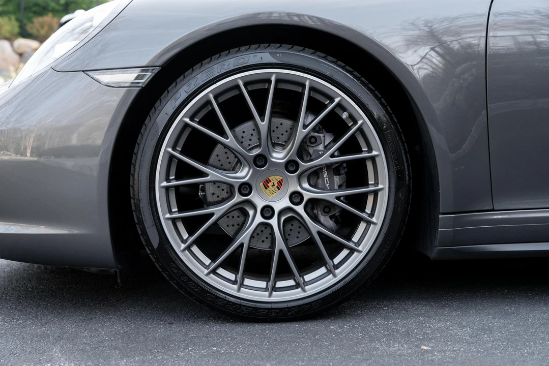 2017 Porsche 991 Targa 4 & 4S - Image 12 of 31
