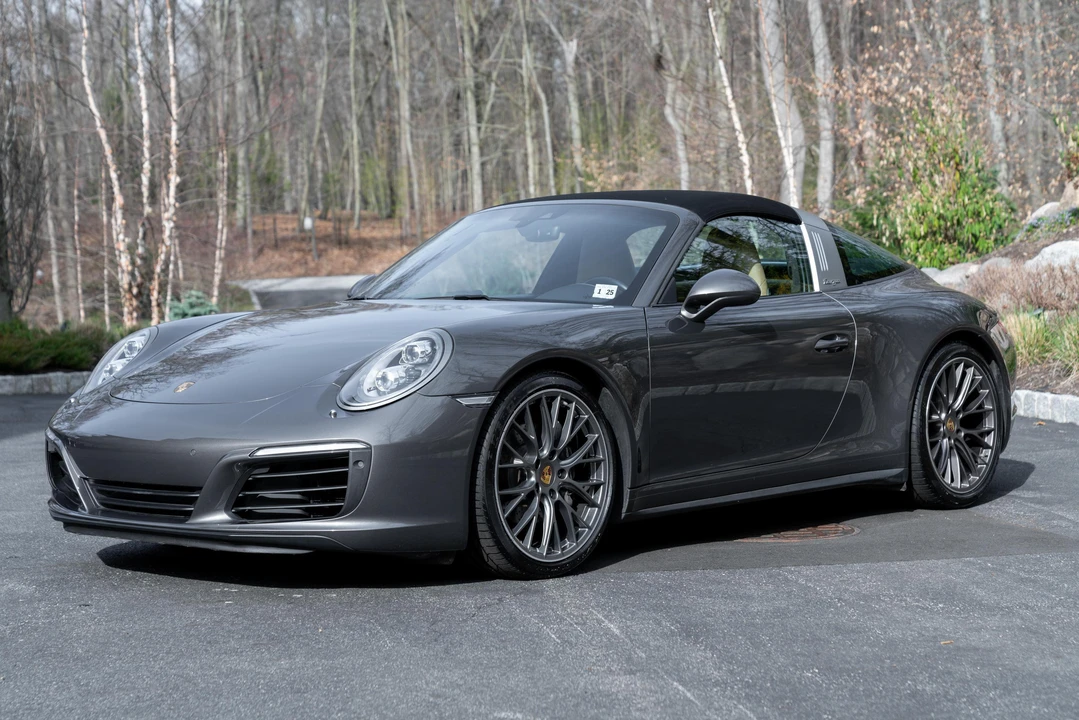 2017 Porsche 991 Targa 4 & 4S - Image 6 of 31