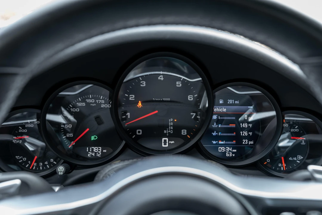 2017 Porsche 991 Targa 4 & 4S - Image 19 of 31