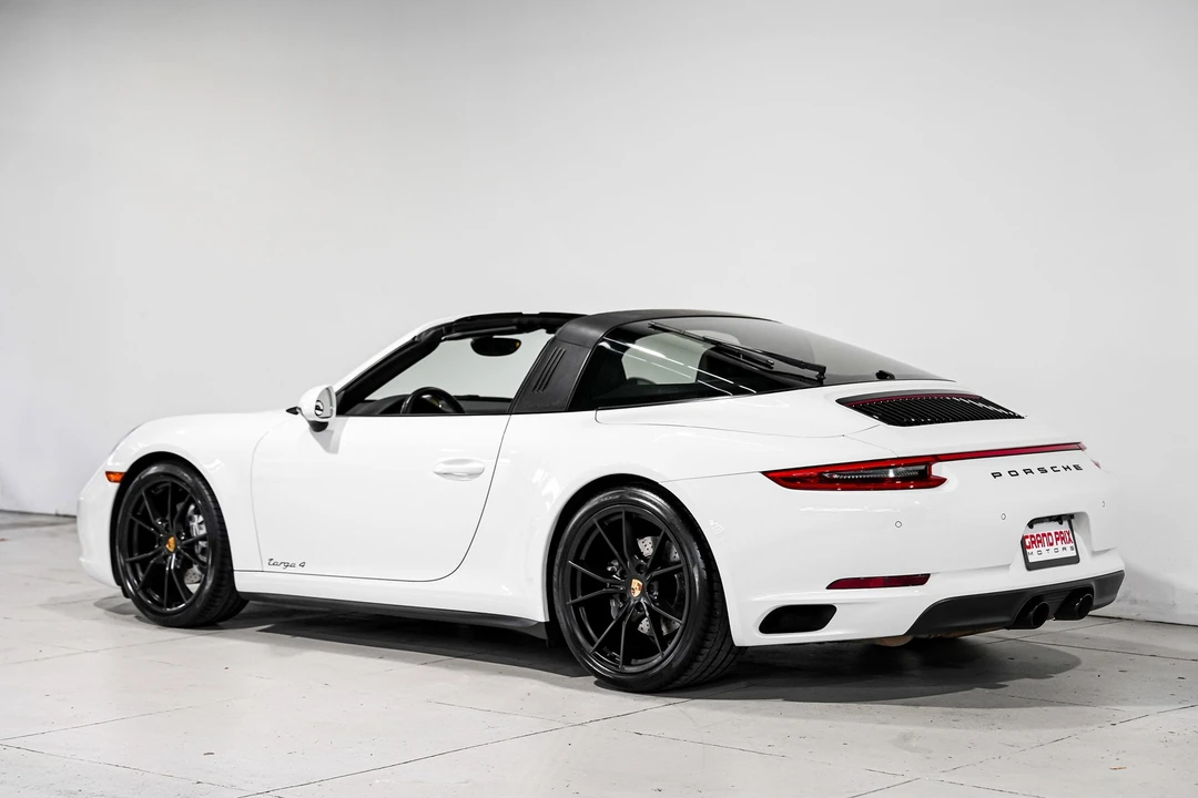 2017 Porsche 991 Targa 4 & 4S - Image 9 of 12