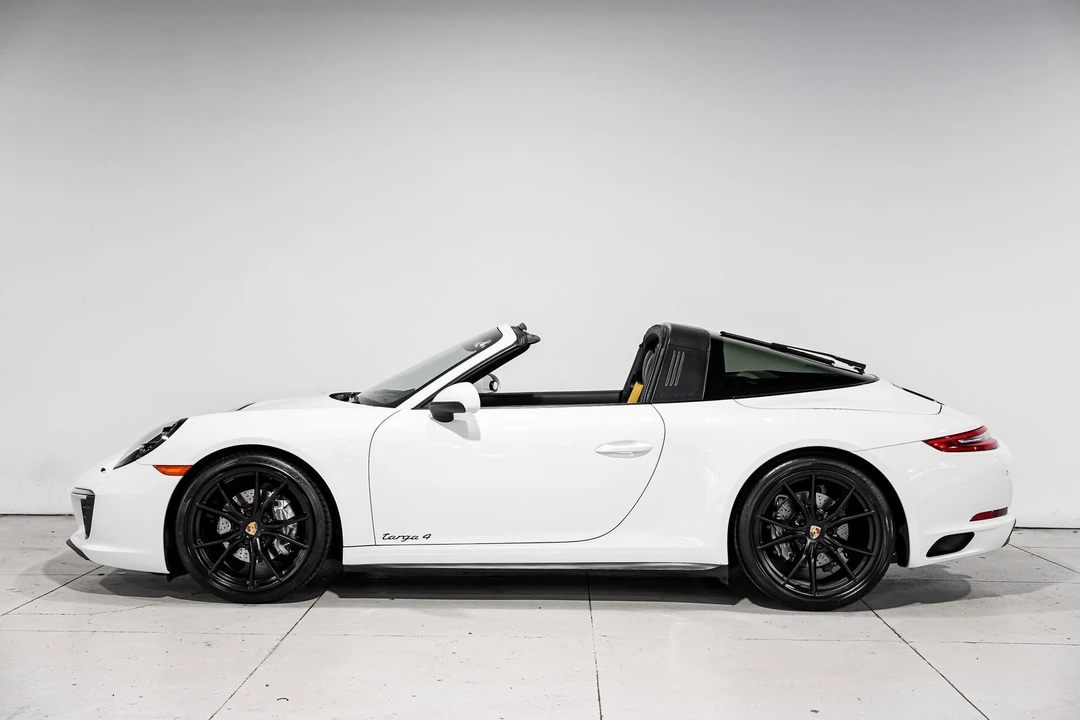 2017 Porsche 991 Targa 4 & 4S - Image 8 of 31