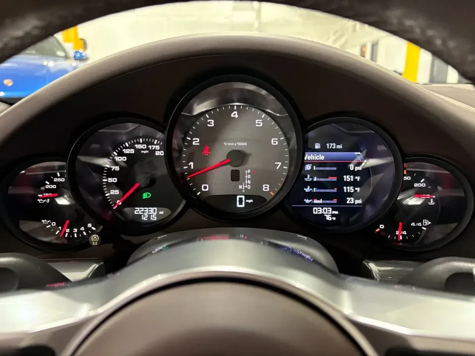 2017 Porsche 991 Targa 4 & 4S - Image 15 of 19