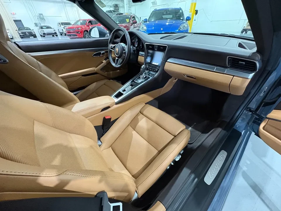 2017 Porsche 991 Targa 4 & 4S - Image 18 of 19