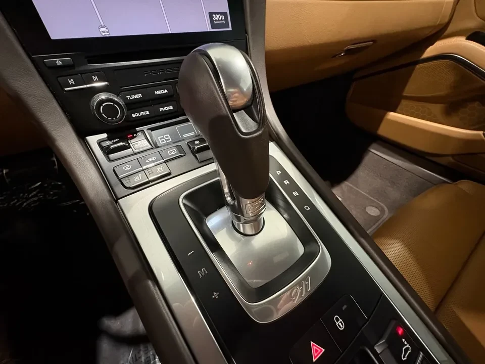 2017 Porsche 991 Targa 4 & 4S - Image 13 of 20