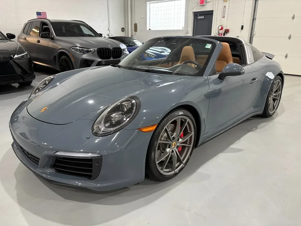 2017 Porsche 991 Targa 4 & 4S - Image 10 of 19