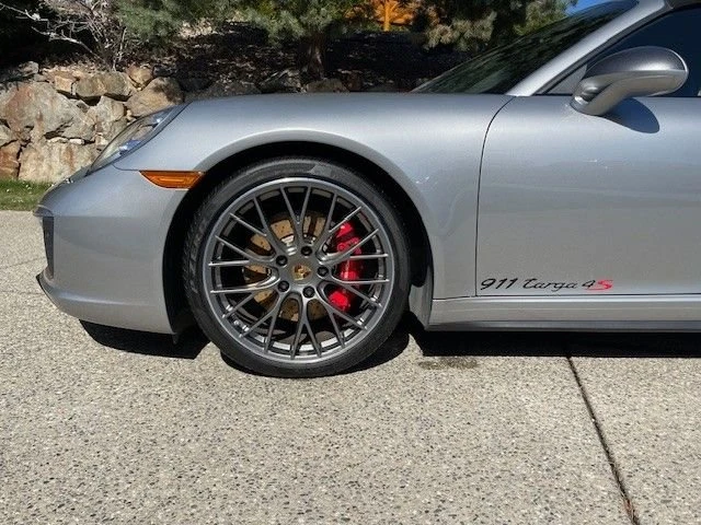2017 Porsche 991 Targa 4 & 4S - Image 9 of 26