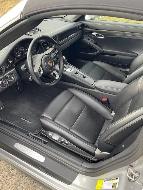 2017 Porsche 991 Targa 4 & 4S - Image 21 of 26