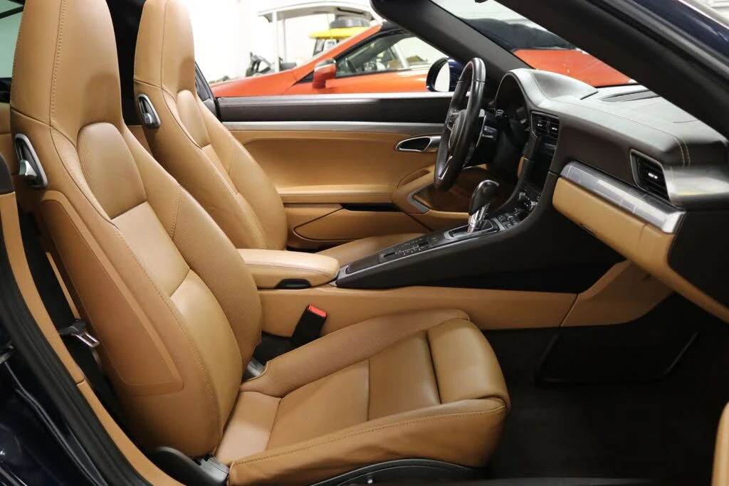 2017 Porsche 991 Targa 4 & 4S - Image 29 of 31