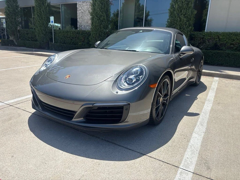 2017 Porsche 991 Targa 4 & 4S - Image 2 of 9