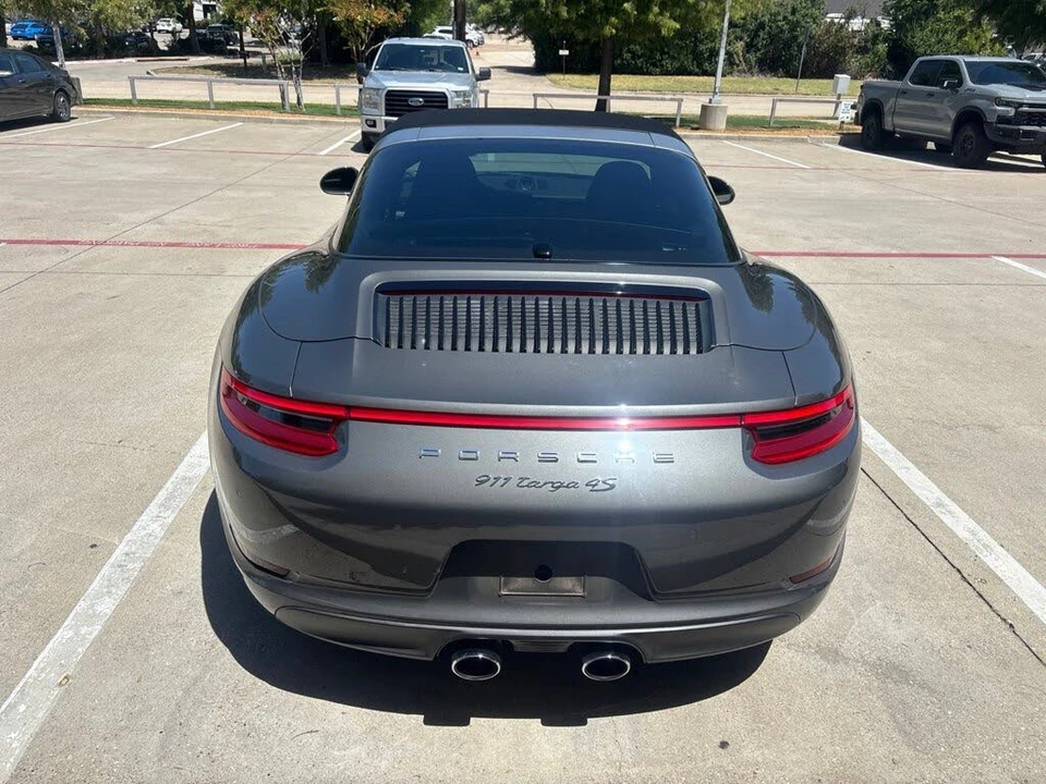 2017 Porsche 991 Targa 4 & 4S - Image 8 of 9