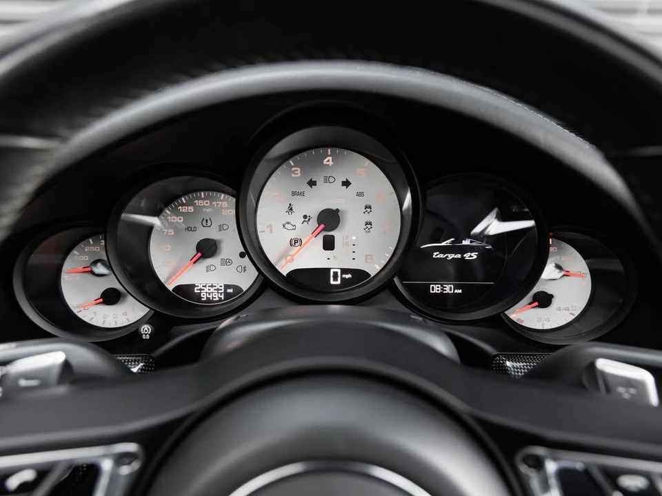 2017 Porsche 991 Targa 4 & 4S - Image 18 of 31