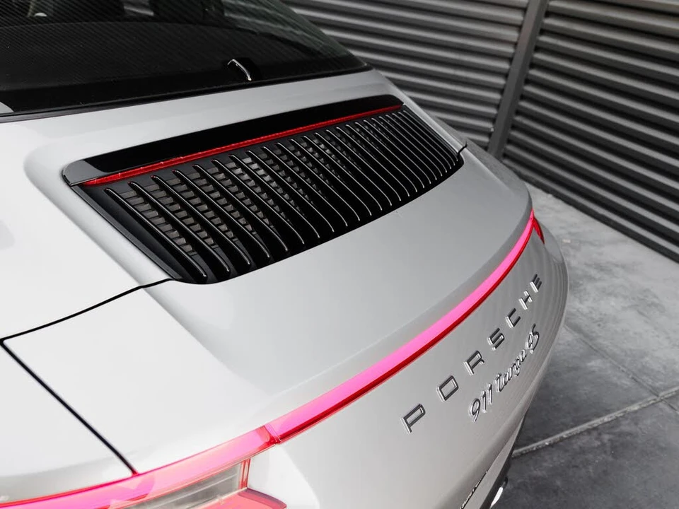 2017 Porsche 991 Targa 4 & 4S - Image 26 of 31