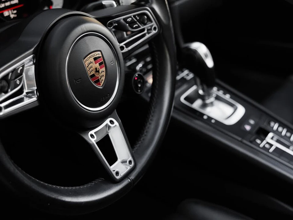 2017 Porsche 991 Targa 4 & 4S - Image 19 of 31