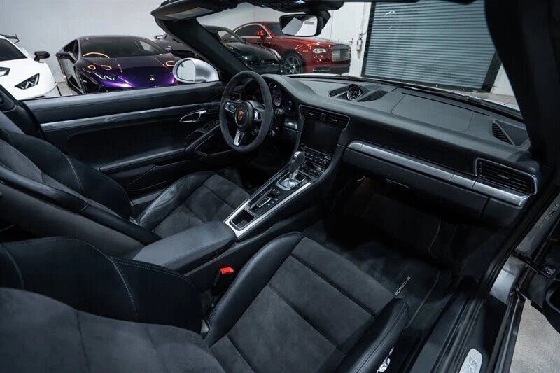 2017 Porsche 991 Targa 4 & 4S - Image 31 of 31