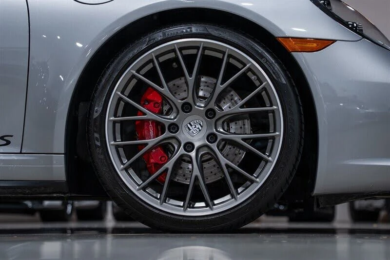 2017 Porsche 991 Targa 4 & 4S - Image 16 of 31