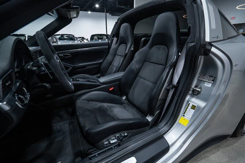2017 Porsche 991 Targa 4 & 4S - Image 22 of 31