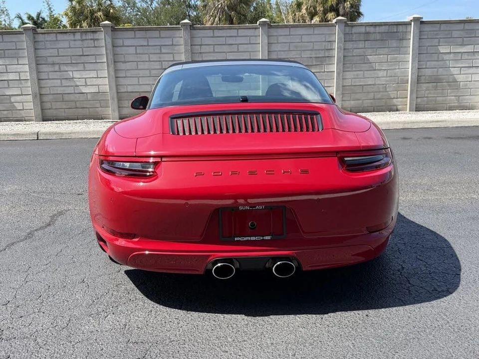 2017 Porsche 991 Targa 4 & 4S - Image 12 of 31