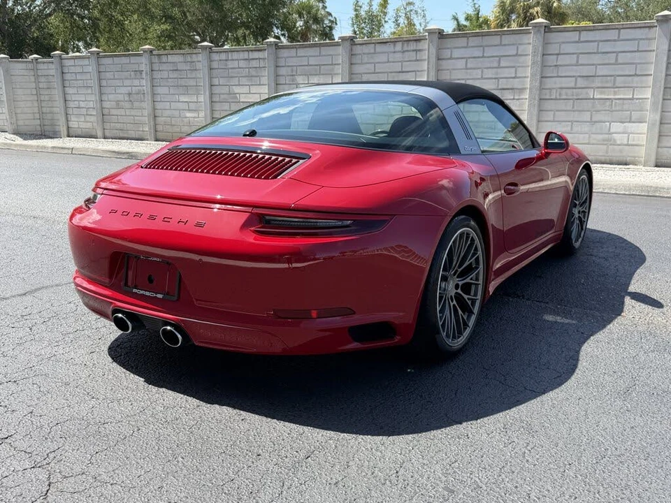 2017 Porsche 991 Targa 4 & 4S - Image 6 of 31