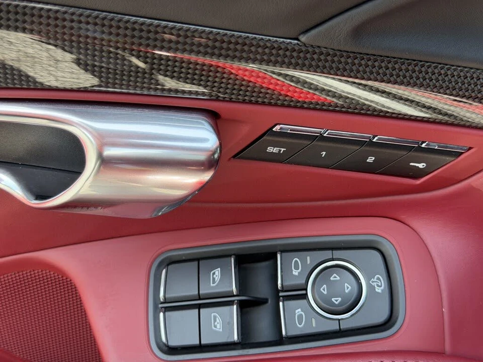 2017 Porsche 991 Targa 4 & 4S - Image 20 of 31