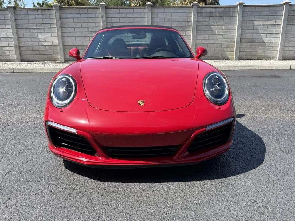 2017 Porsche 991 Targa 4 & 4S - Image 11 of 31