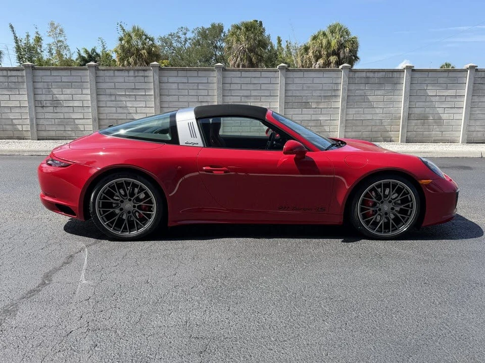 2017 Porsche 991 Targa 4 & 4S - Image 7 of 31