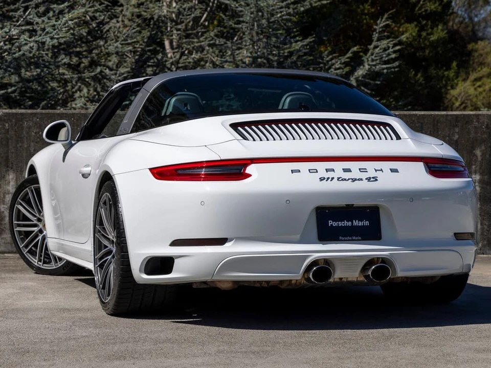 2017 Porsche 991 Targa 4 & 4S - Image 3 of 31