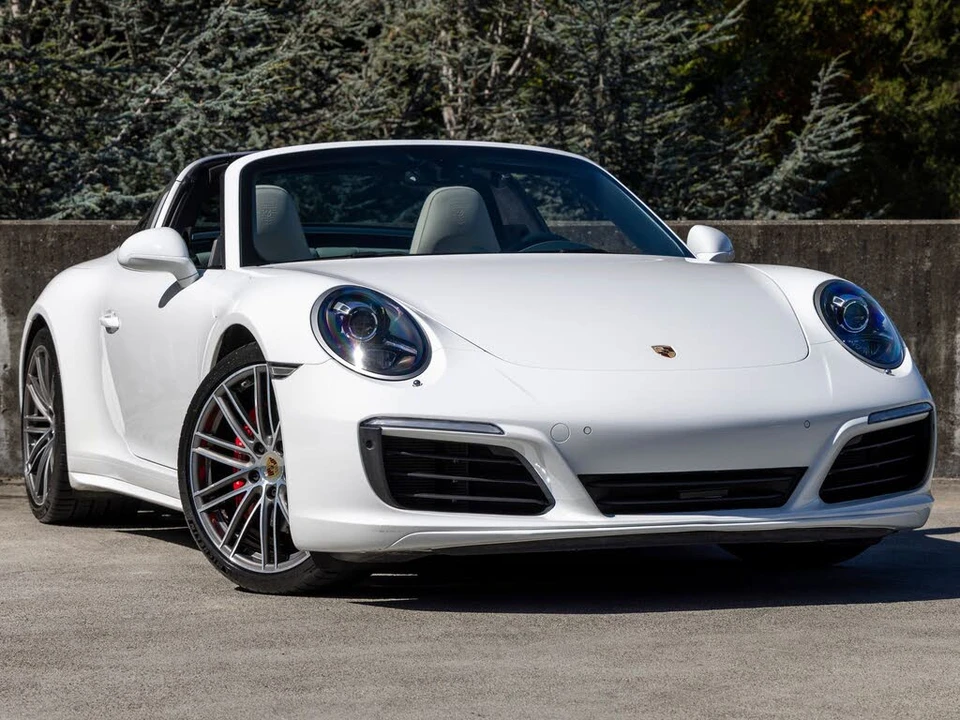 2017 Porsche 991 Targa 4 & 4S - Image 6 of 31