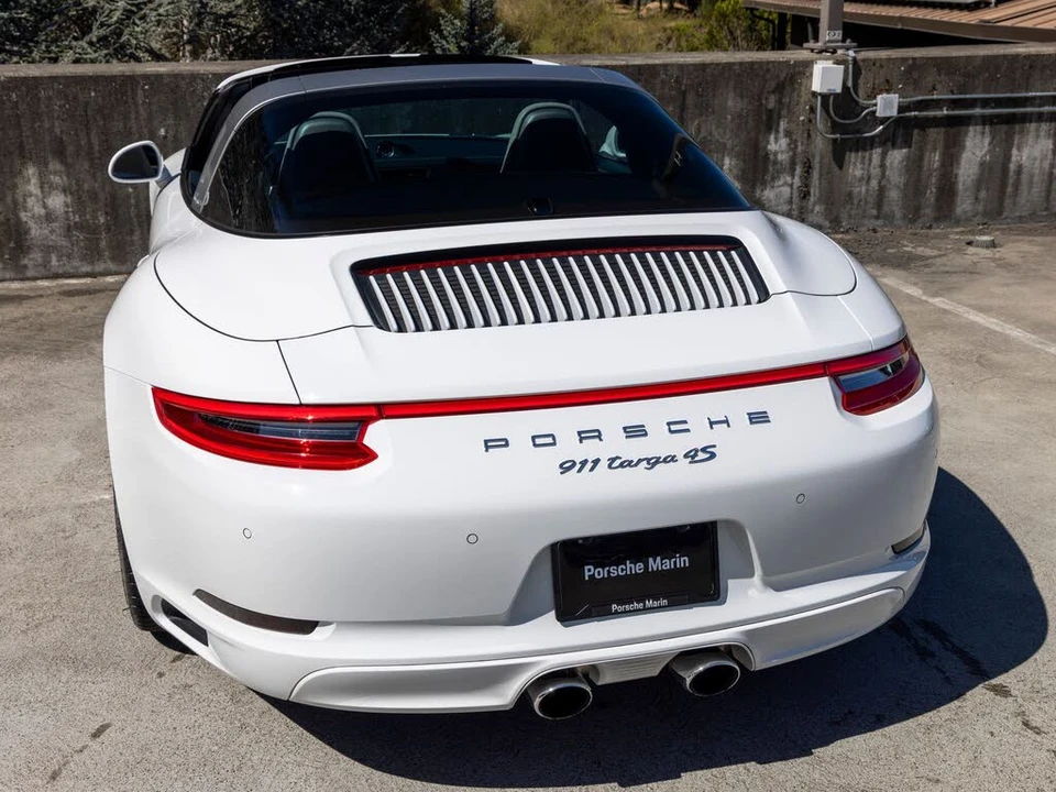 2017 Porsche 991 Targa 4 & 4S - Image 23 of 31