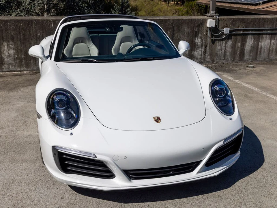 2017 Porsche 991 Targa 4 & 4S - Image 16 of 31