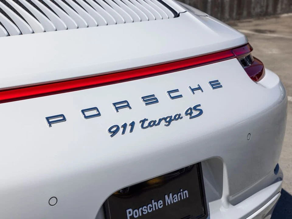2017 Porsche 991 Targa 4 & 4S - Image 24 of 31