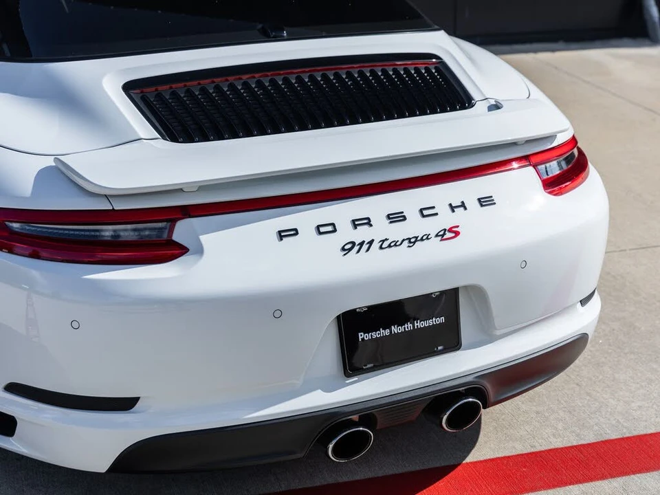 2017 Porsche 991 Targa 4 & 4S - Image 14 of 31