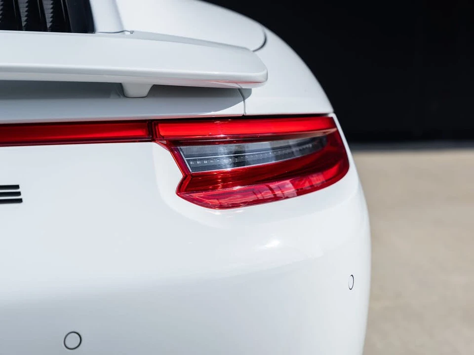 2017 Porsche 991 Targa 4 & 4S - Image 15 of 31