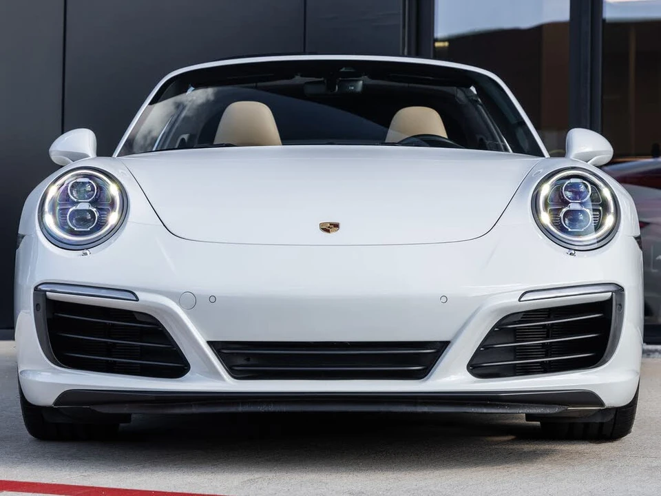 2017 Porsche 991 Targa 4 & 4S - Image 8 of 31