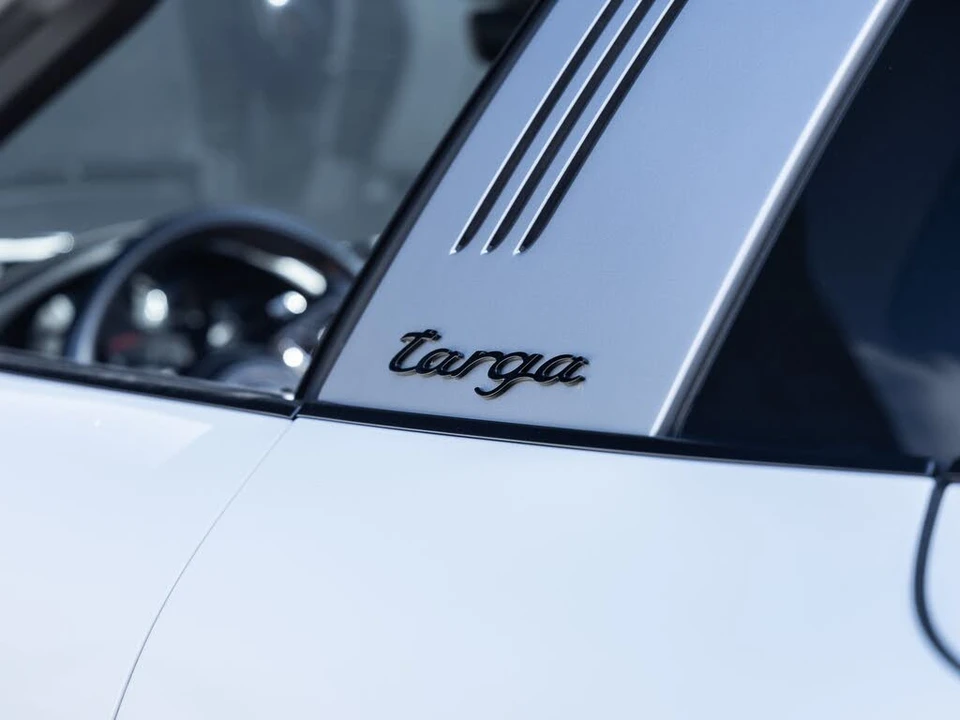 2017 Porsche 991 Targa 4 & 4S - Image 17 of 31