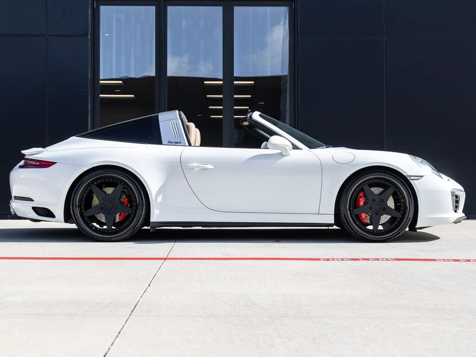 2017 Porsche 991 Targa 4 & 4S - Image 12 of 31
