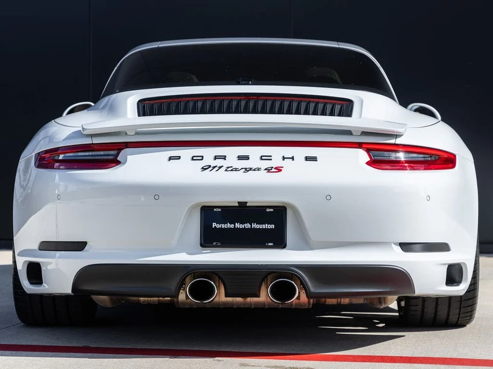 2017 Porsche 991 Targa 4 & 4S - Image 10 of 31