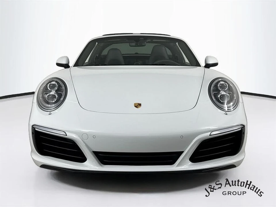 2017 Porsche 991 Targa 4 & 4S - Image 2 of 31