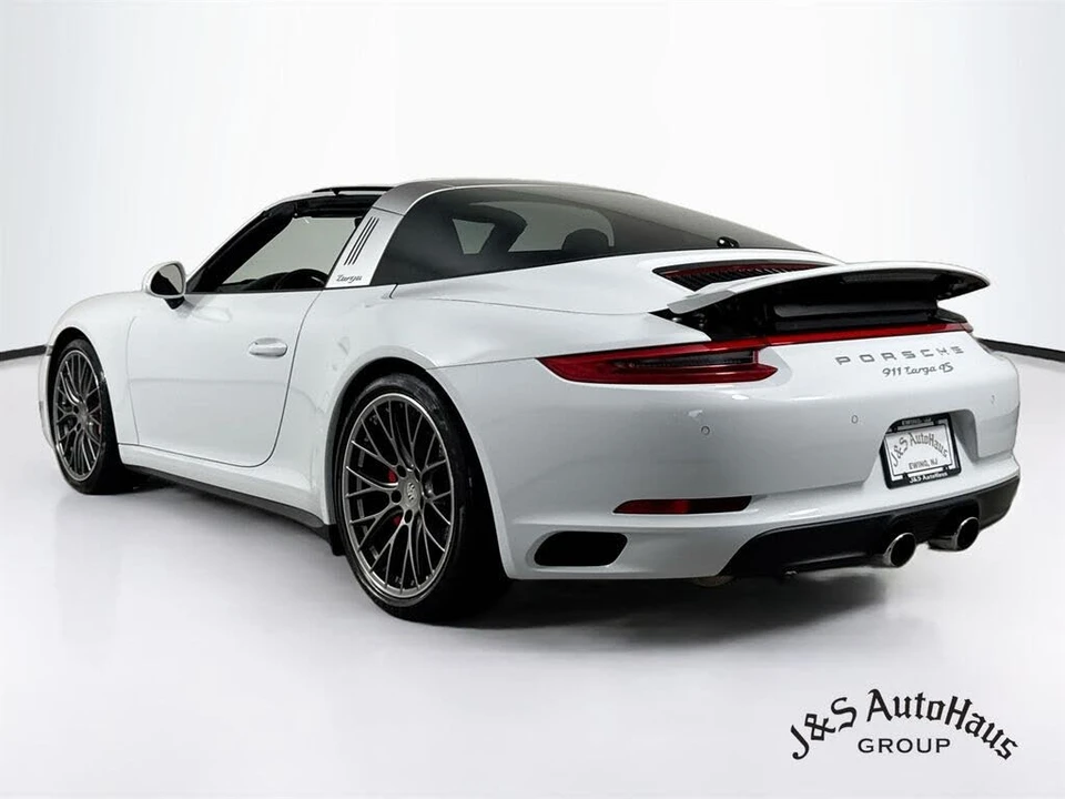 2017 Porsche 991 Targa 4 & 4S - Image 5 of 31