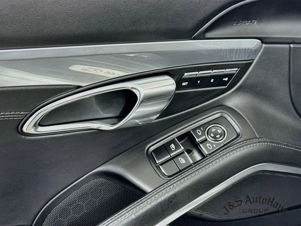 2017 Porsche 991 Targa 4 & 4S - Image 24 of 31