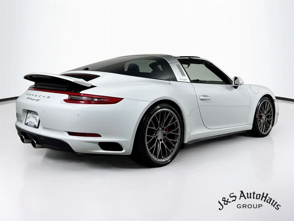 2017 Porsche 991 Targa 4 & 4S - Image 7 of 31