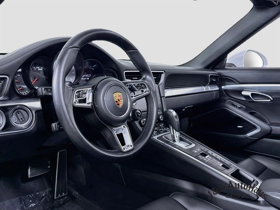 2017 Porsche 991 Targa 4 & 4S - Image 9 of 31