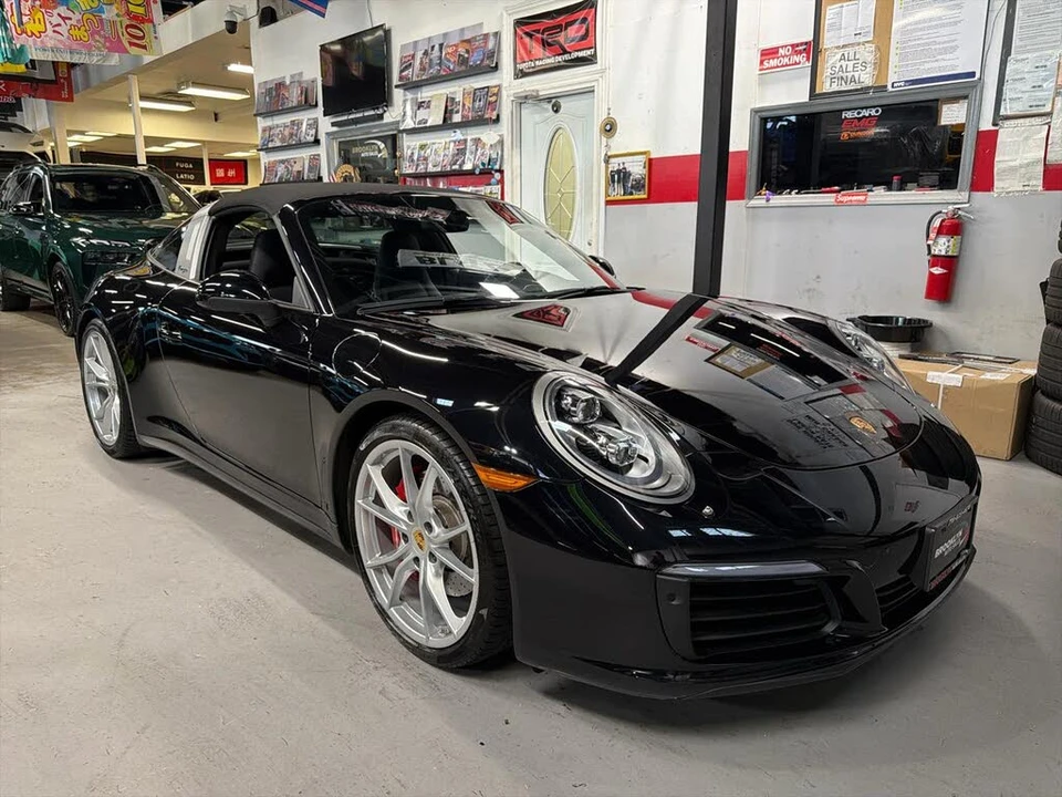 2017 Porsche 991 Targa 4 & 4S - Image 25 of 27